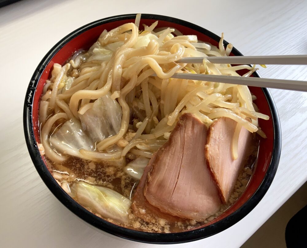 パーフェクトラーメンBUTAで天地返し